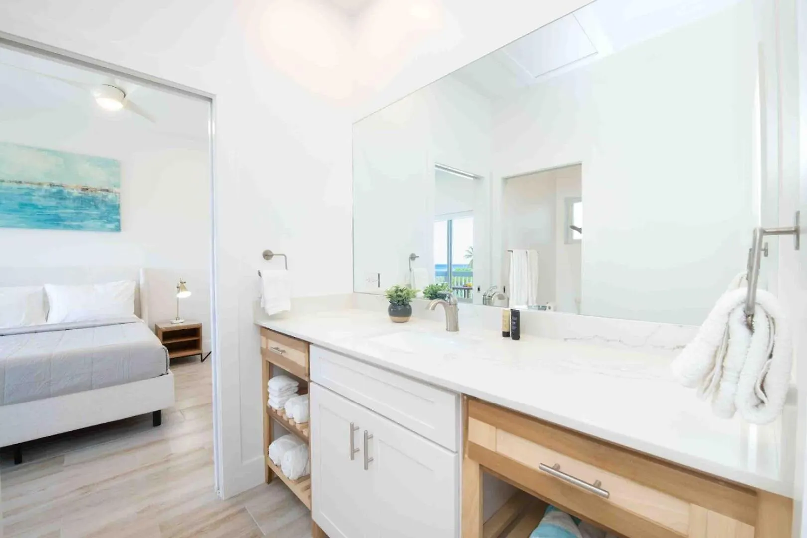 بيت للعطل Timmys Place - Charming Oceanfront Villa With Direct Beach Access And Scenic Views Driftwood Village